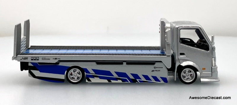 Hino H300 Flatbed Car Transporter: Silver/Blue 1:64 Diecast Model Truck by Supcar