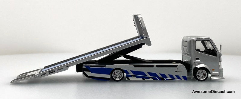 Hino H300 Flatbed Car Transporter: Silver/Blue 1:64 Diecast Model Truck by Supcar