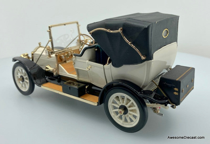 1912 Packard Victoria Model 1-48 - Black/Cream 1:24 Diecast Model by Franklin Mint
