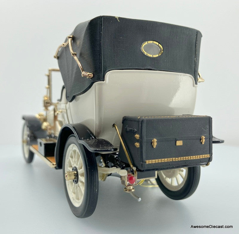 Franklin Mint 1:24 1912 Packard Victoria Model 1-48, White