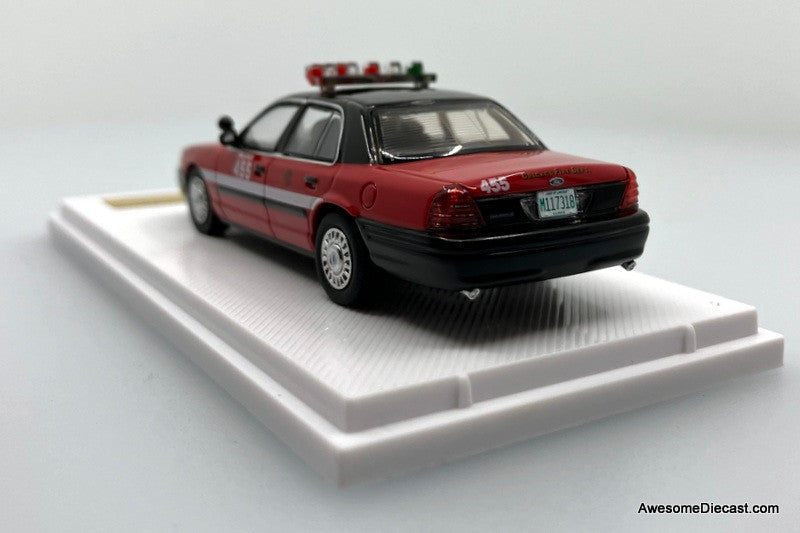 Ford Crown Victoria: Chicago Fire Department (Christmas Special) 1:64 Diecast Model Car by Rollin