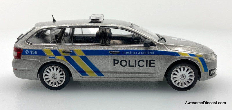Skoda Octvia Wagon, Silver: Slovakia Police Department 1:43 Diecast Model Car by IXO