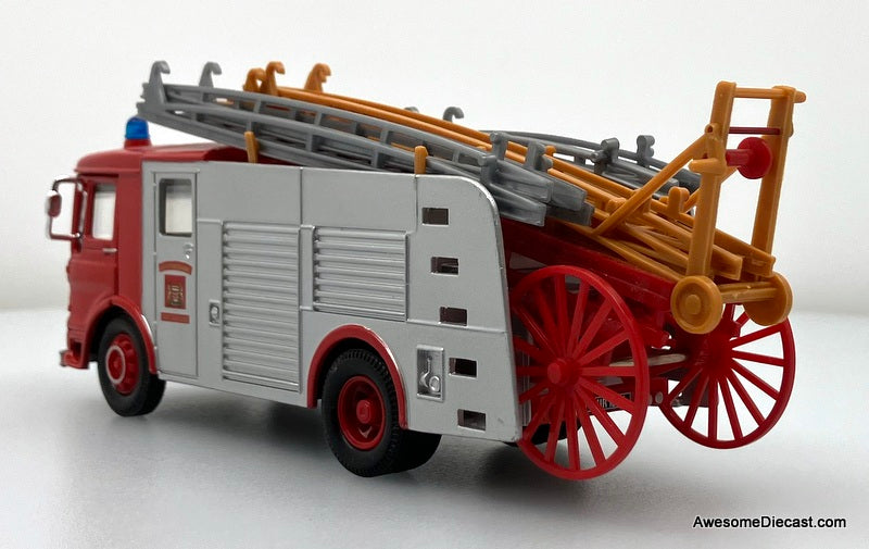 AEC Pumper: Hertfordshire Fire Brigade 1:50 Diecast Model Fire Truck by Corgi