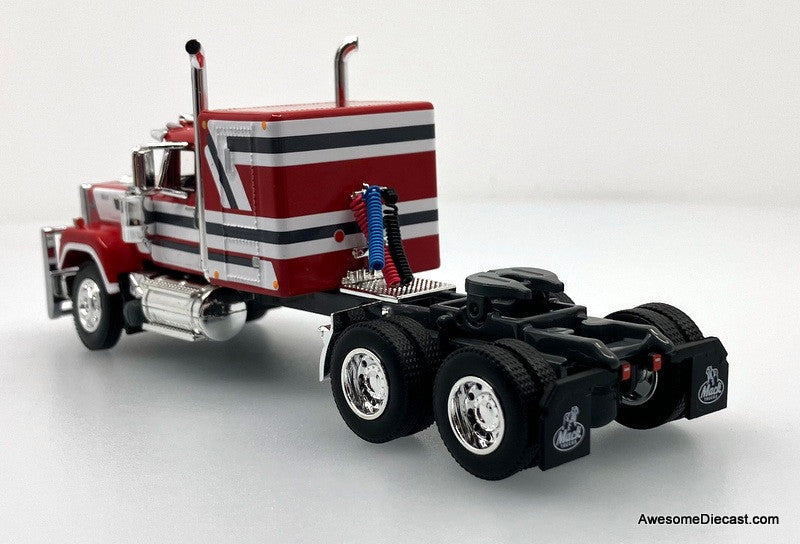 Mack Super Liner Sleeper Tractor w/Wilson 45' Livestock Trailer 1:64 Diecast Model Truck DCP by FG