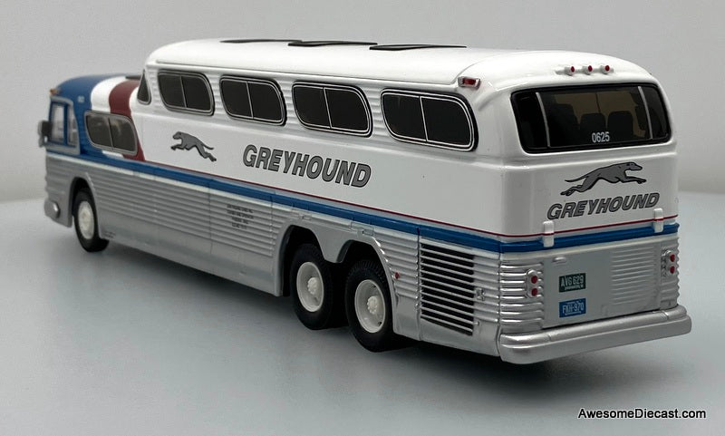 GM PD-4501 Greyhound SceniCruiser: Destination Phoenix 1:50 Diecast Model Bus by Corgi