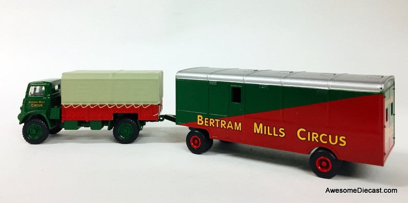 Oxford 1:76 Bedford QLD Truck w/ Trailer: Bertram Mills Circus