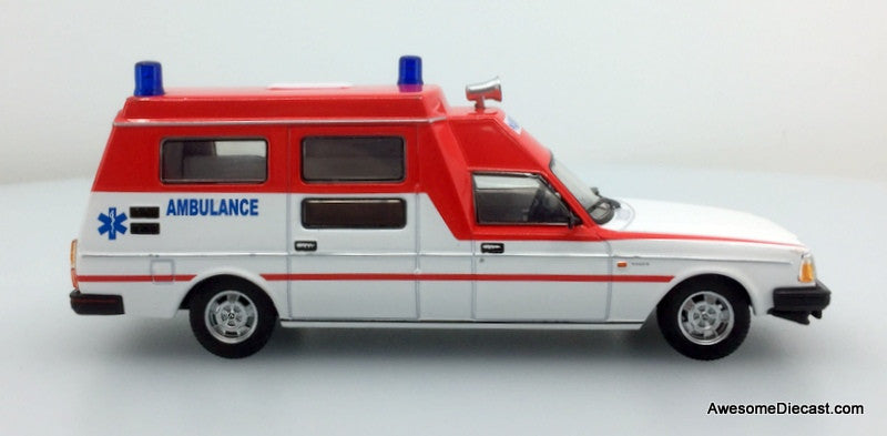Atlas 1:43 Volvo 264 Ambulance