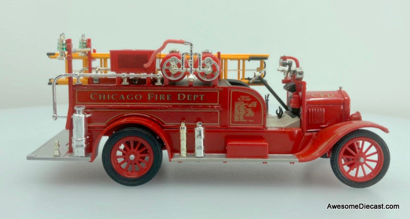Signature Models 1:32 1926 Ford Model T Fire Truck: Chicago Fire Department