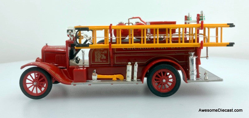 Signature Models 1:32 1926 Ford Model T Fire Truck: Chicago Fire Department