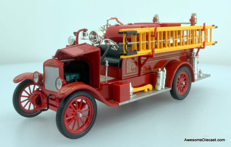 Signature Models 1:32 1926 Ford Model T Fire Truck: Chicago Fire Department