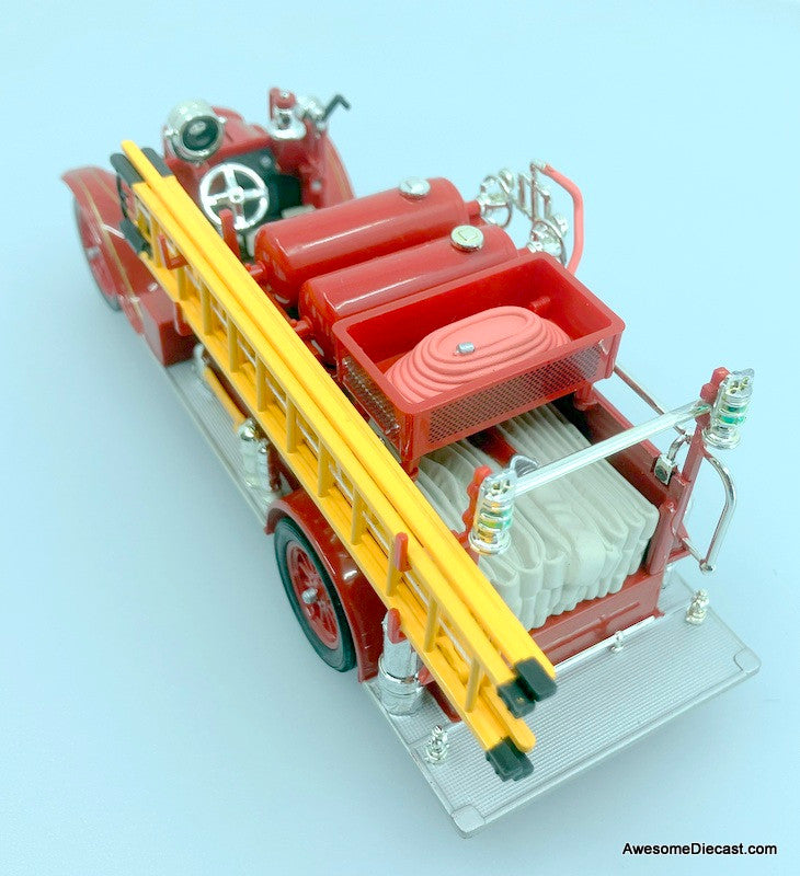Signature Models 1:32 1926 Ford Model T Fire Truck: Chicago Fire Department