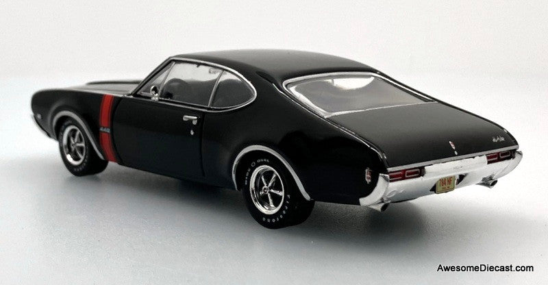 1970 Oldsmobile 442 W-30 Coupe, Ebony Black 1:43 Diecast Model Car by IXO