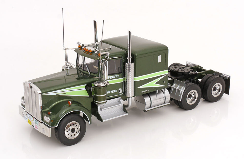 1974 Kenworth W900A Sleeper Tractor - Movin' On (Green) 1:18 Diecast Truck Model by Road Kings