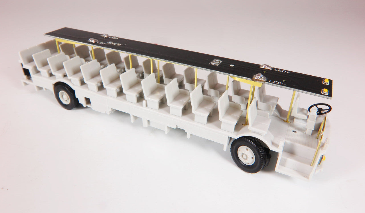 GM New Look Transit Bus: Philadelphia SEPTA - Early Scheme 1:87 (HO) ABS Plastic Bus by Rapido