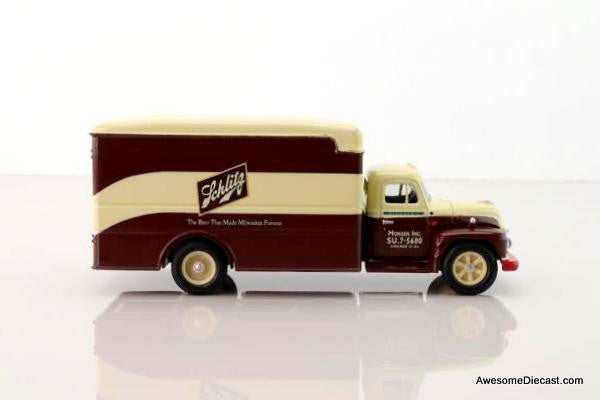Corgi 1:50 Diamond T620 Box Van: Schlitz, Brown/Cream