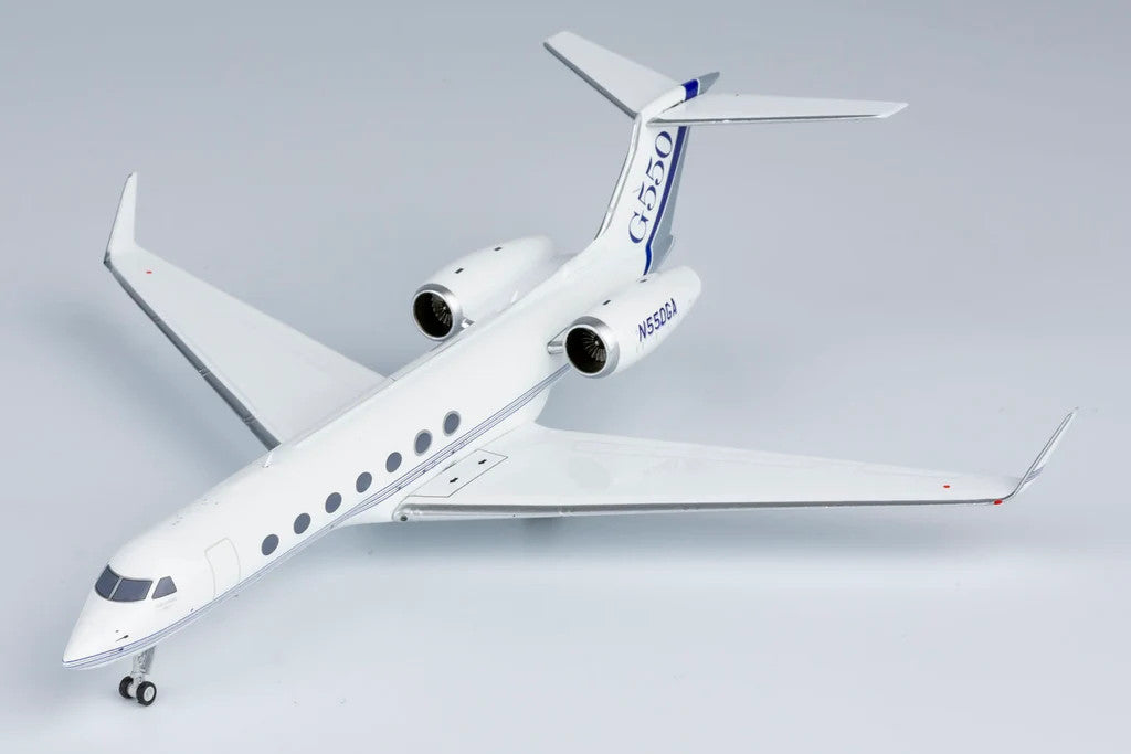 Gulfstream G550 Business Jet 1:200 Diecast Model Plane by NG Models