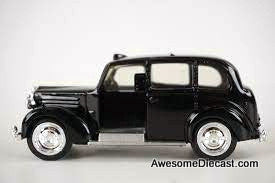 1958 London Taxi (Mercedes-Benz 170V), Black 1:43 Diecast Model Car by ERTL