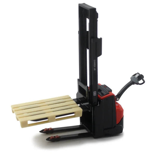 1:24 Electric Pallet Jack w/ Elevating Forks w/ Pallet