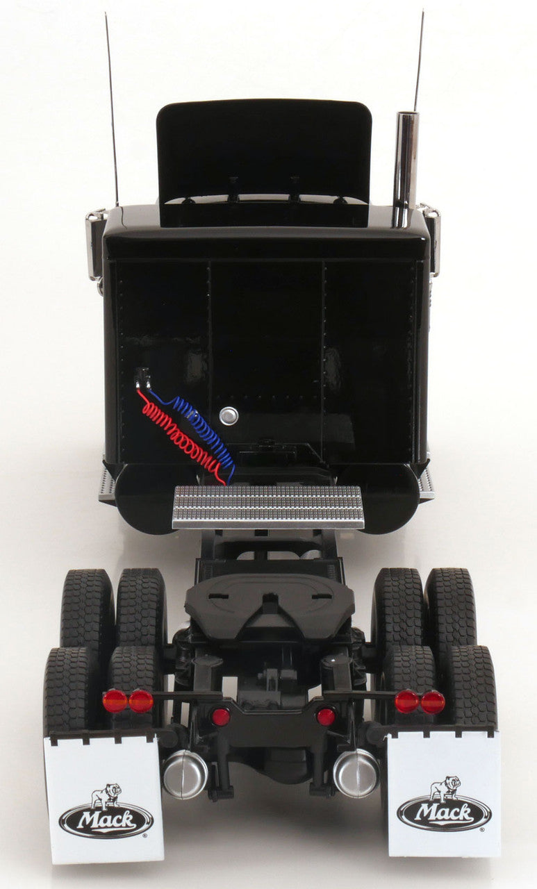1/18 マック RL 700L ラバーダック 1974 映画「コンボイ」劇中車 1974 MACK RL 700L Tractor: Convoy / Rubber Duck 1:18 Diecast Model