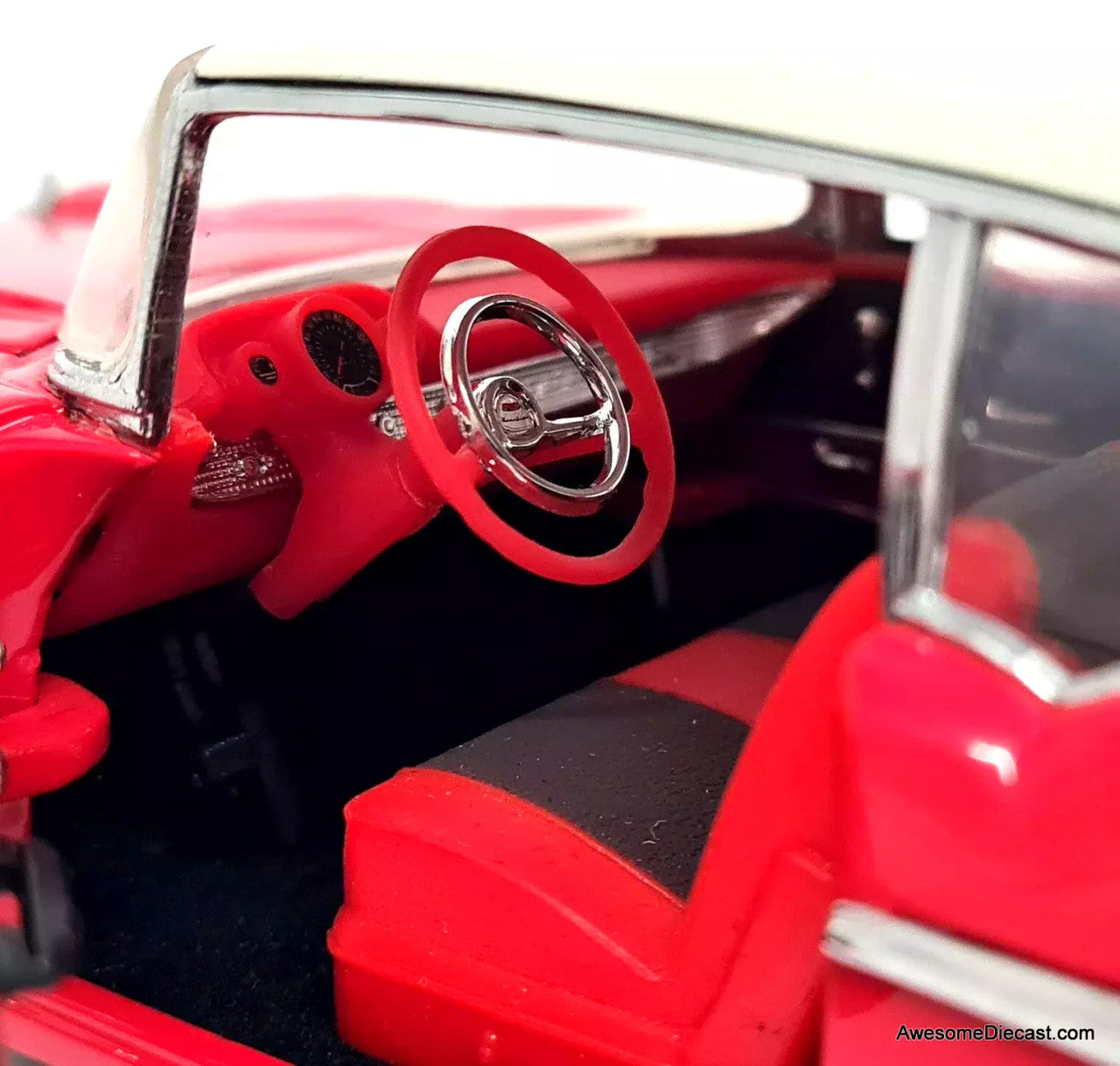 1957 Chevrolet Bel Air - Red/White 1:24 Diecast Replica by Franklin Mint